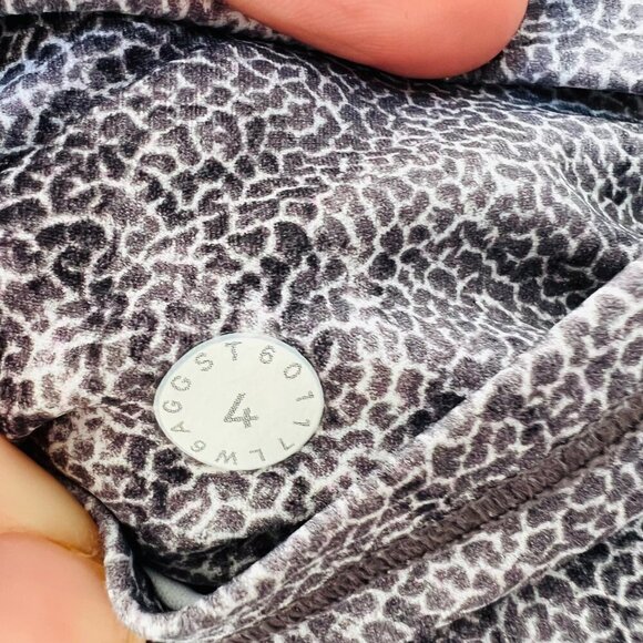 ❤️ Lululemon Fast & free crop 19” Size 4, black/white leaves prints G76 - Picture 8 of 9